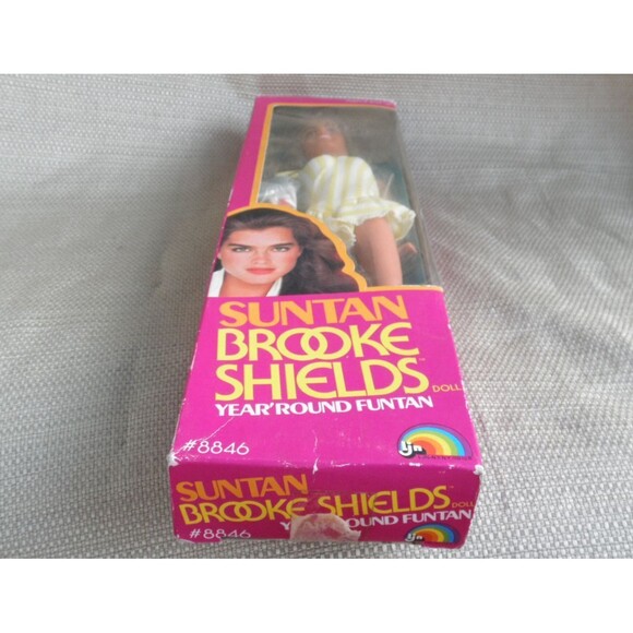 NEW 1982 VINTAGE, by LJN #8846, SUNTAN BROOKE SHIELDS DOLL YEAR ROUND FUNTAN - Picture 2 of 10